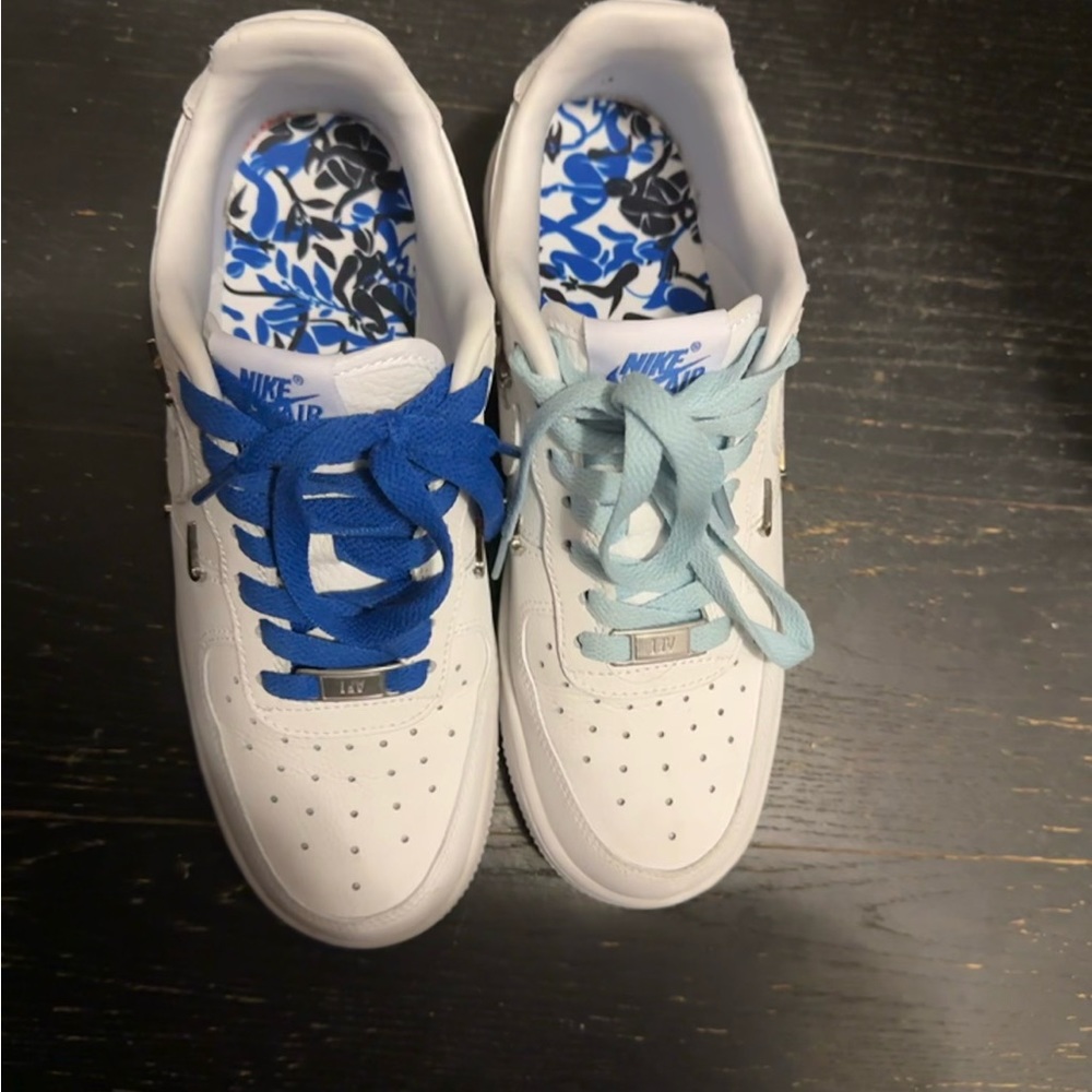 Nike Air Force 1 - Picture 1 of 3